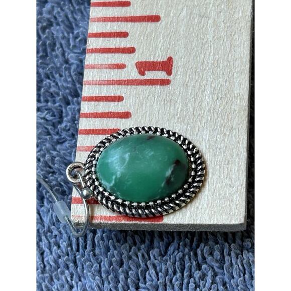 Attitude Jewelry Montana Silversmiths Oval Green Turquoise Dangle Earrings - Picture 4 of 4